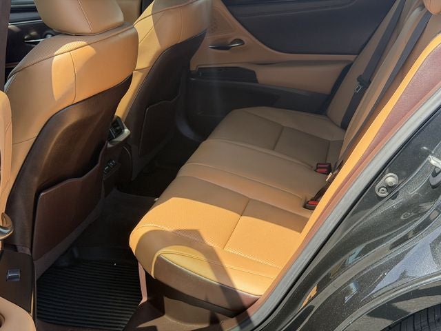 2021 Lexus ES 300h 300h