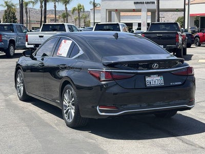 2021 Lexus ES 300h 300h