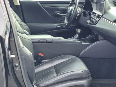 2022 Lexus ES 300h 300h Luxury