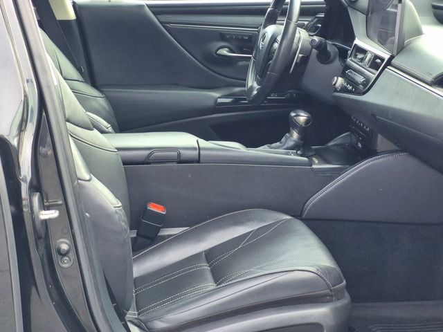 2022 Lexus ES 300h 300h Luxury