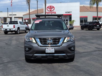 2020 Nissan Pathfinder Platinum