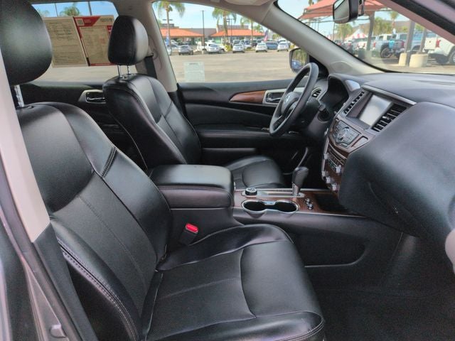2020 Nissan Pathfinder Platinum