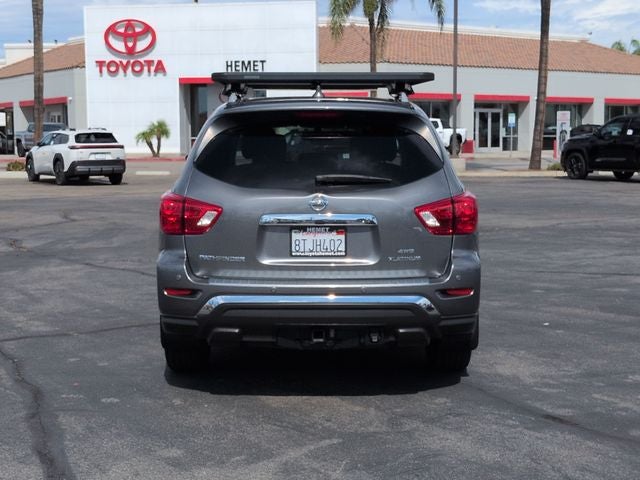 2020 Nissan Pathfinder Platinum