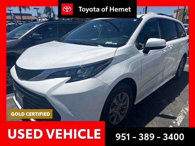2025 Toyota Sienna LE 8 Passenger