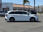 2025 Toyota Sienna LE 8 Passenger