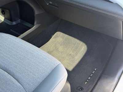 2025 Toyota Sienna LE 8 Passenger