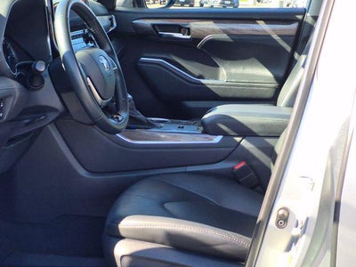 2021 Toyota HIGHLANDER HYBRD Platinum