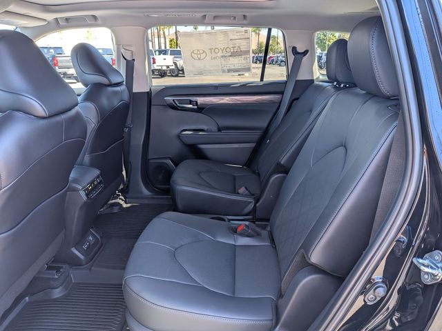 2026 Toyota Highlander Hybrid Hybrid Platinum