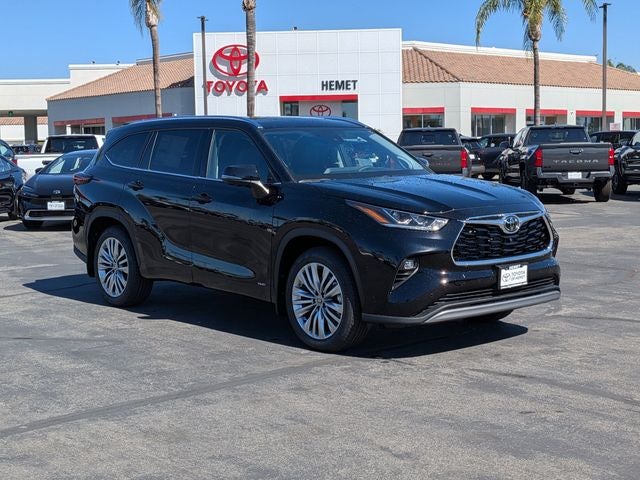 2026 Toyota Highlander Hybrid Hybrid Platinum