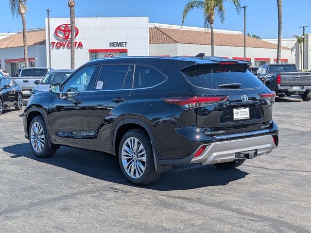 2026 Toyota Highlander Hybrid Hybrid Platinum
