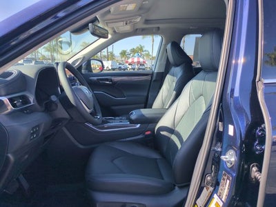2026 Toyota Highlander Hybrid Hybrid Platinum