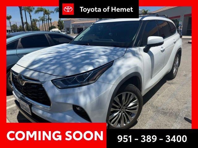 2022 Toyota Highlander Platinum
