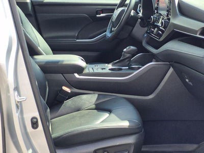 2022 Toyota HIGHLANDER HYBRD XLE