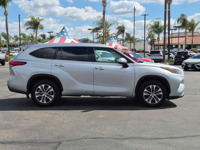 2022 Toyota HIGHLANDER HYBRD XLE