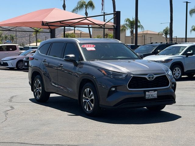 2022 Toyota Highlander Hybrid XLE
