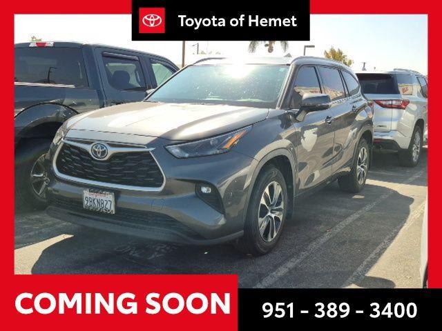 2022 Toyota Highlander Hybrid XLE