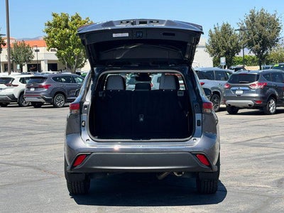 2022 Toyota Highlander Hybrid XLE