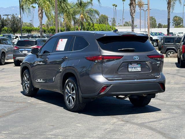 2022 Toyota Highlander Hybrid XLE