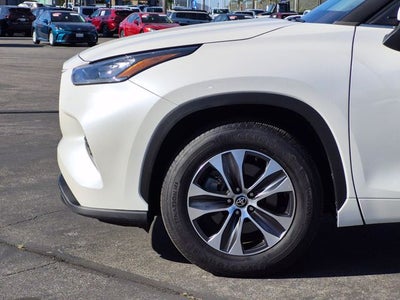 2020 Toyota HIGHLANDER XLE