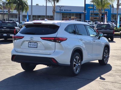2020 Toyota HIGHLANDER XLE