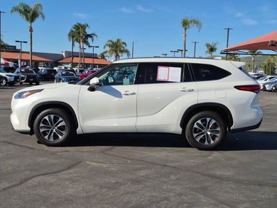 2020 Toyota HIGHLANDER XLE