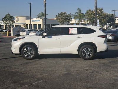 2022 Toyota Highlander XLE
