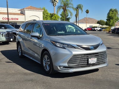 2023 Toyota Sienna XLE 7 Passenger