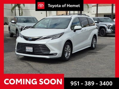 2022 Toyota Sienna XLE 7 Passenger