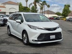 2022 Toyota Sienna XLE 7 Passenger