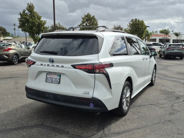 2022 Toyota Sienna XLE 7 Passenger