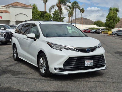 2022 Toyota Sienna XLE 7 Passenger