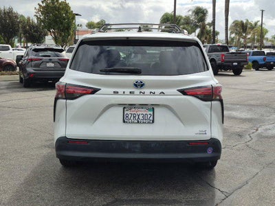 2022 Toyota Sienna XLE 7 Passenger