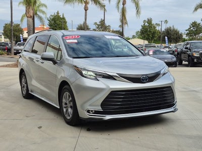 2023 Toyota Sienna XLE 7 Passenger