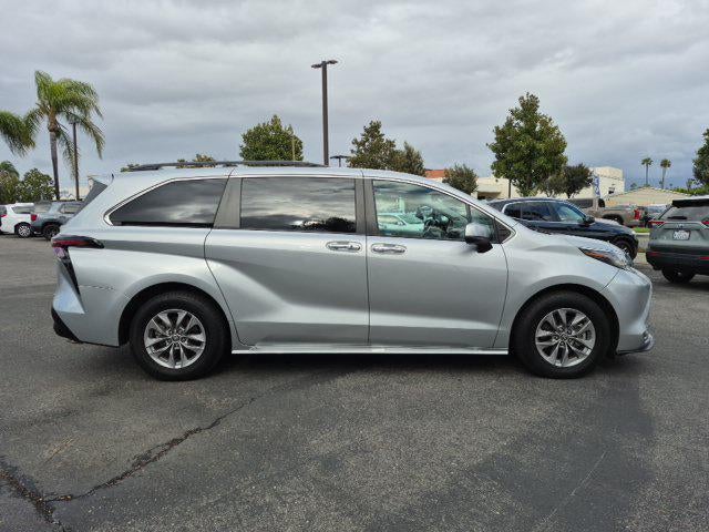 2023 Toyota Sienna XLE 7 Passenger