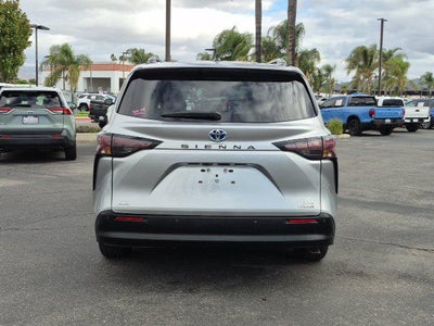 2023 Toyota Sienna XLE 7 Passenger