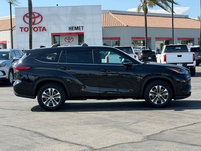 2023 Toyota Highlander Hybrid XLE