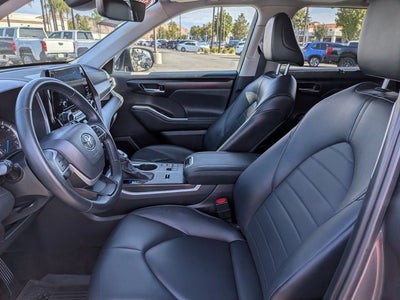2024 Toyota Highlander Hybrid XLE