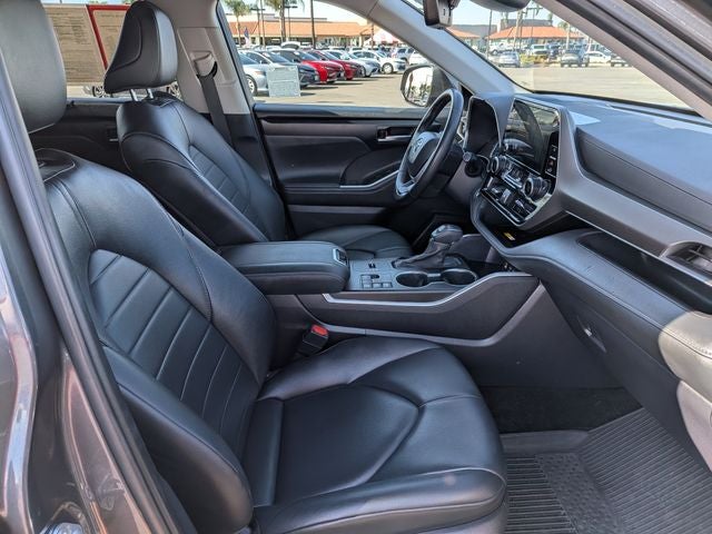2024 Toyota Highlander Hybrid XLE
