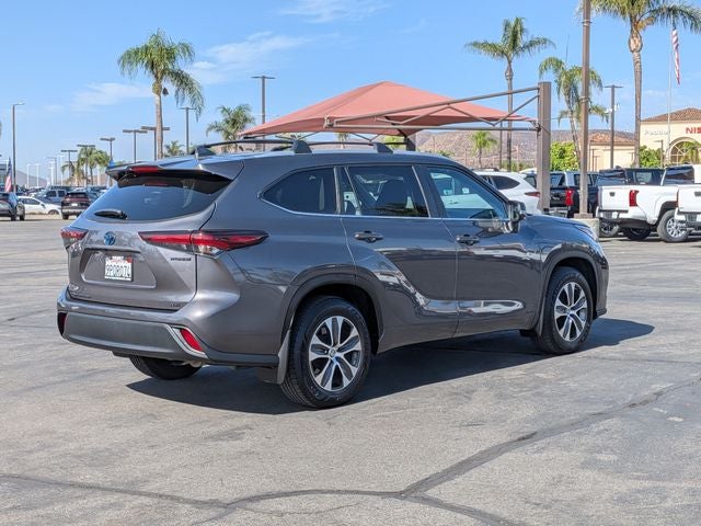 2024 Toyota Highlander Hybrid XLE