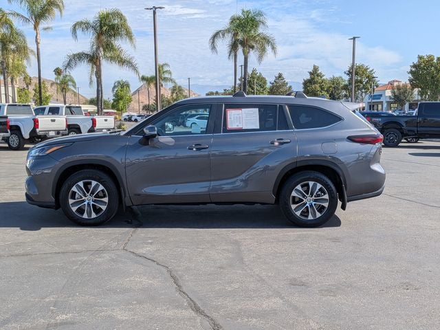 2024 Toyota Highlander Hybrid XLE
