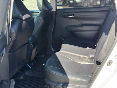 2026 Toyota Highlander Hybrid XLE
