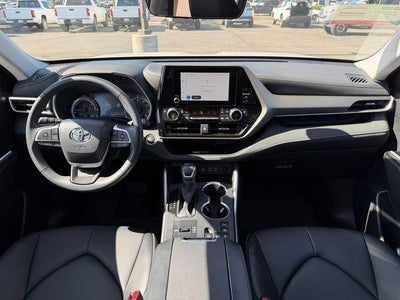 2026 Toyota Highlander Hybrid XLE