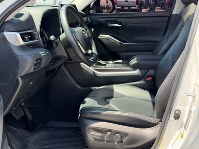 2023 Toyota Highlander XLE