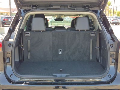 2025 Toyota HIGHLANDER XLE