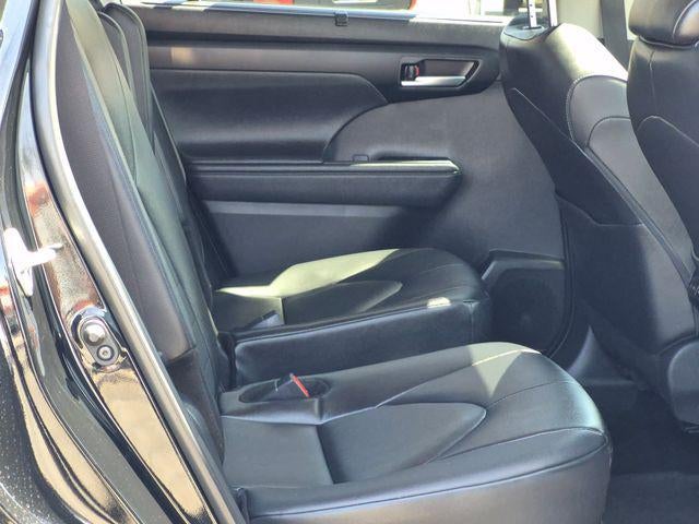 2025 Toyota HIGHLANDER XLE