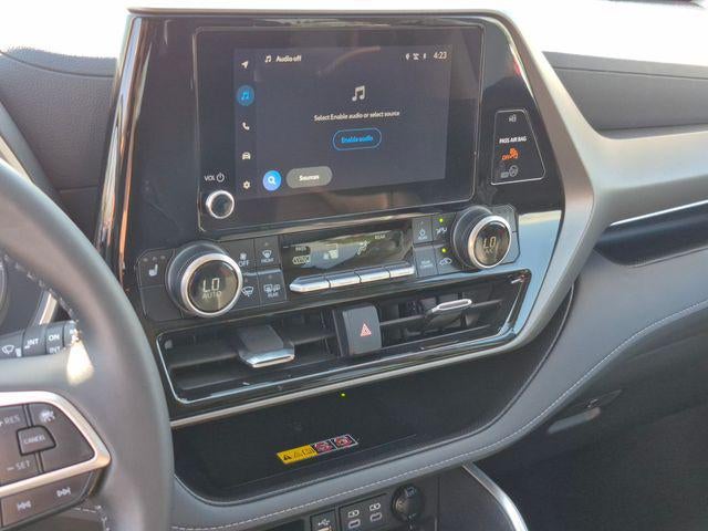 2025 Toyota HIGHLANDER XLE