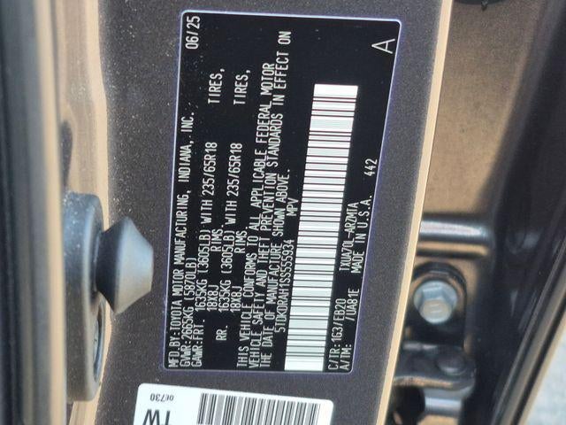 2025 Toyota HIGHLANDER XLE