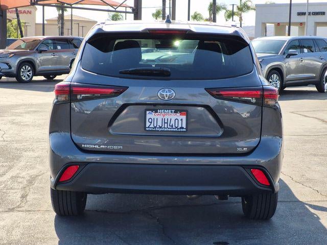 2025 Toyota HIGHLANDER XLE