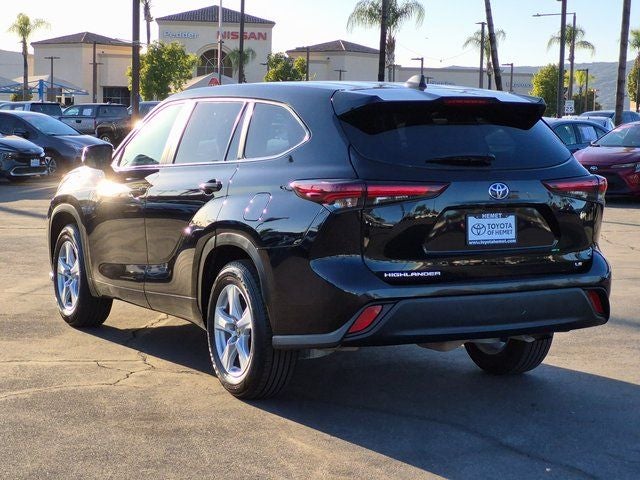 2024 Toyota HIGHLANDER LE