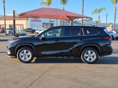 2024 Toyota HIGHLANDER LE